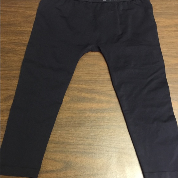 2 pair bundle Gymshark Fit leggings L - Picture 3 of 7